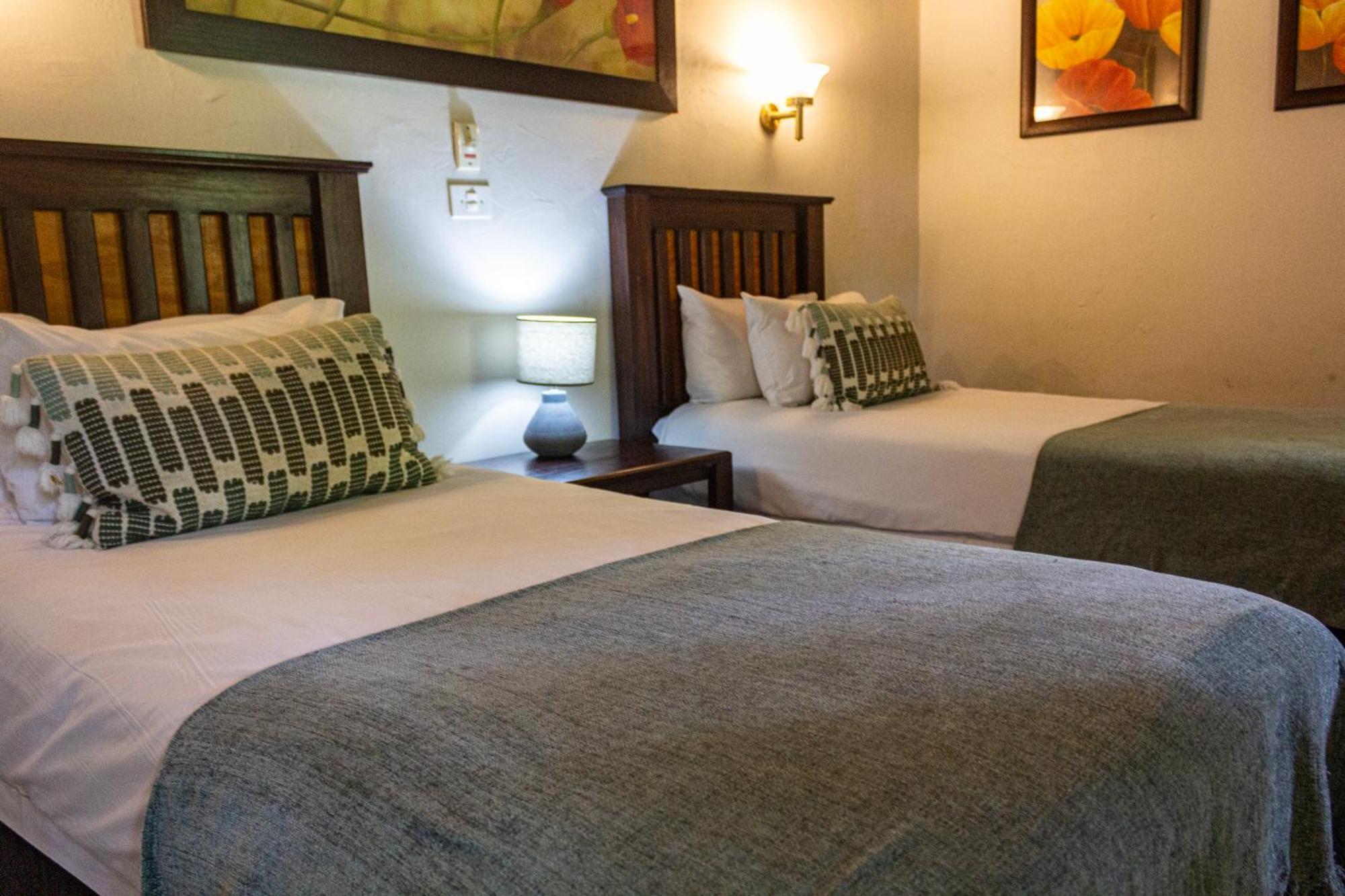Hotel Numbi & Garden Suites Хейзивью Экстерьер фото