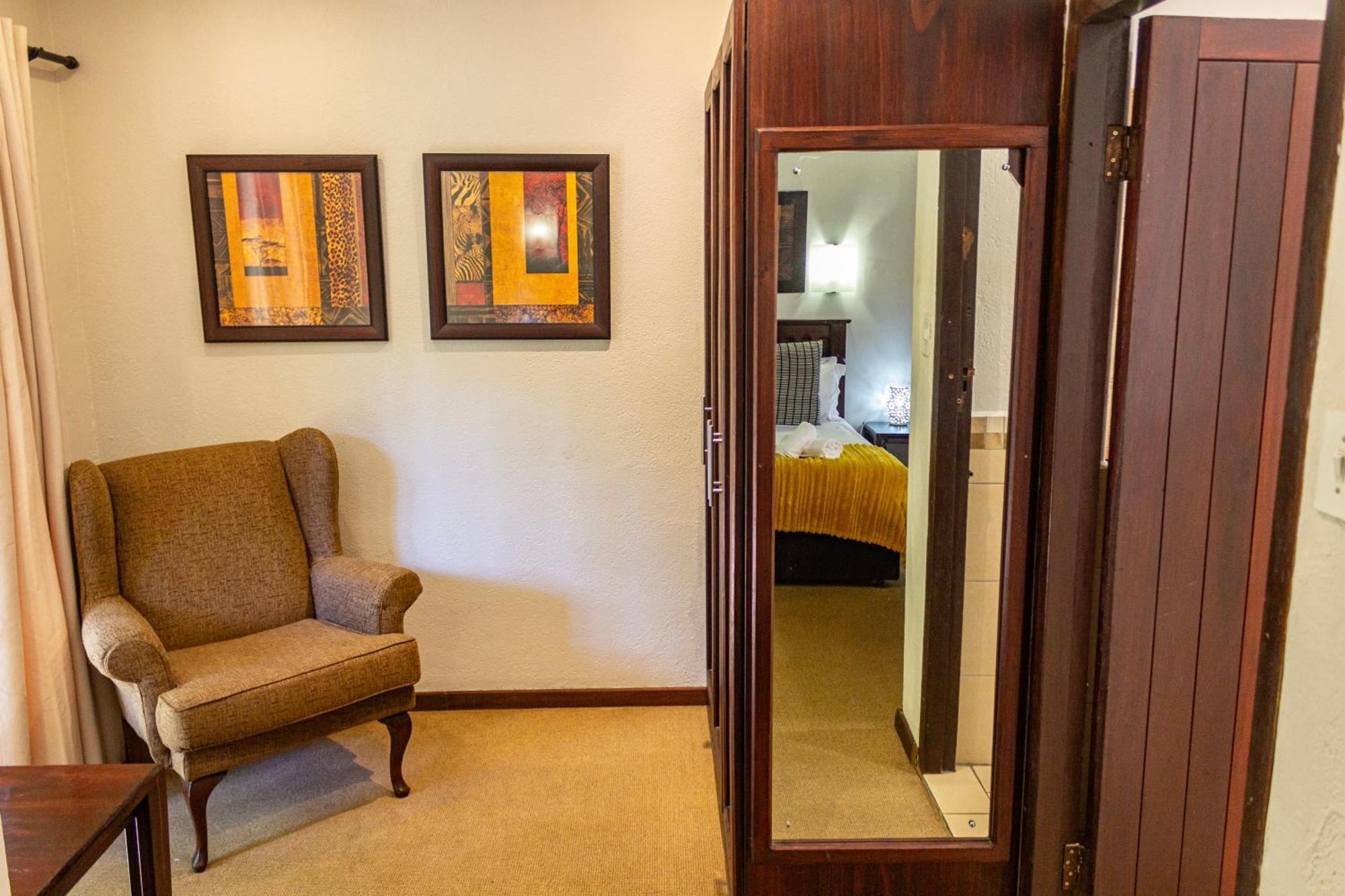 Hotel Numbi & Garden Suites Хейзивью Экстерьер фото