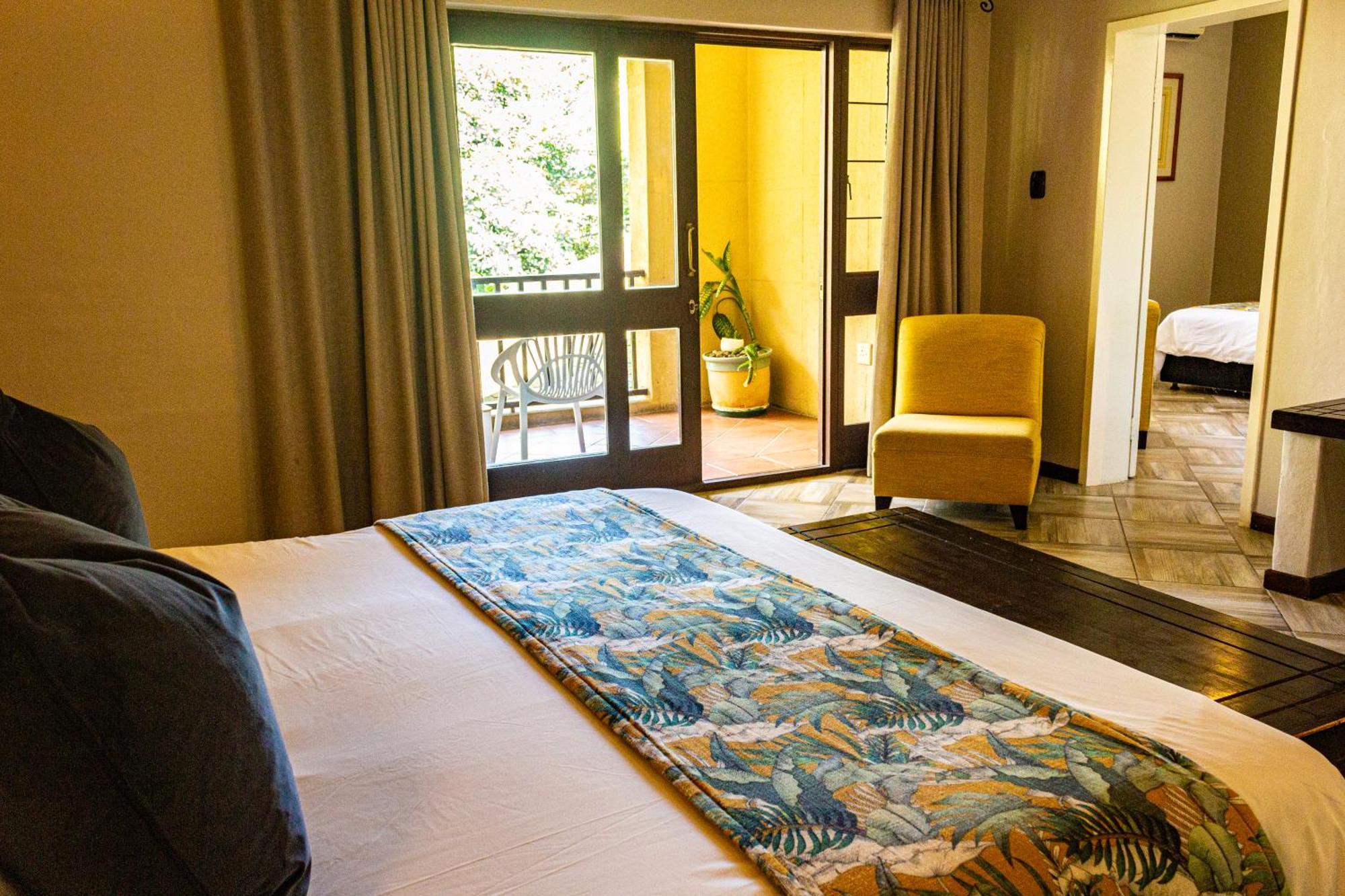 Hotel Numbi & Garden Suites Хейзивью Экстерьер фото